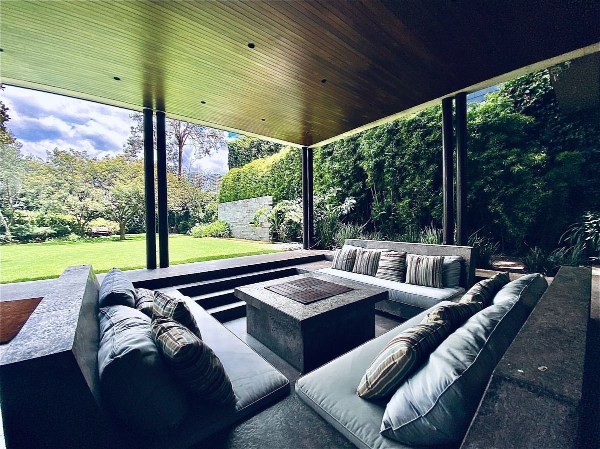 Spectacular House for Sale in Bosques de las Lomas, photo 1 of 25