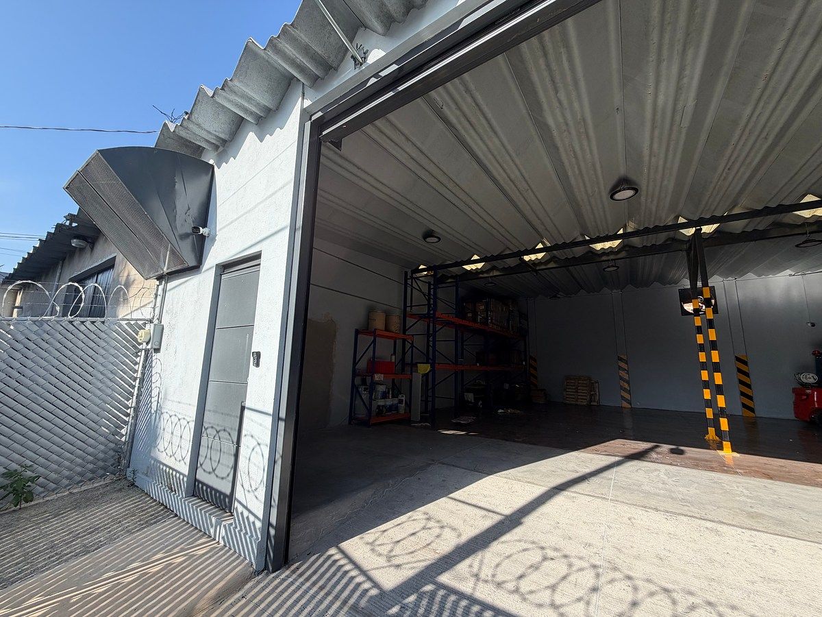 Bodega comercial en El Dean, Guadalajara, foto 6 de 14