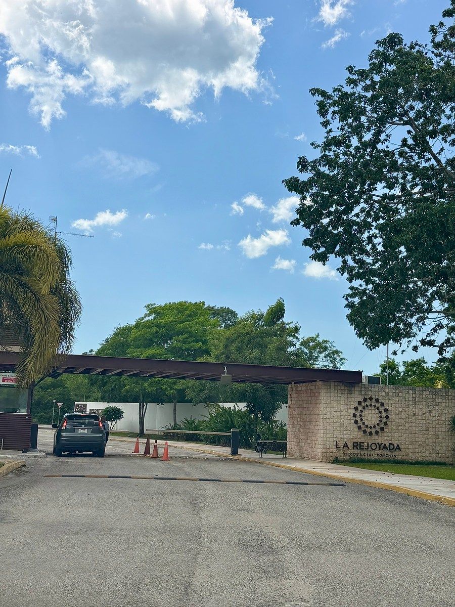 TERRENO EN VENTA EN PRIVADA LA REJOYADA, DE 1397.5 M2, foto 1 de 7