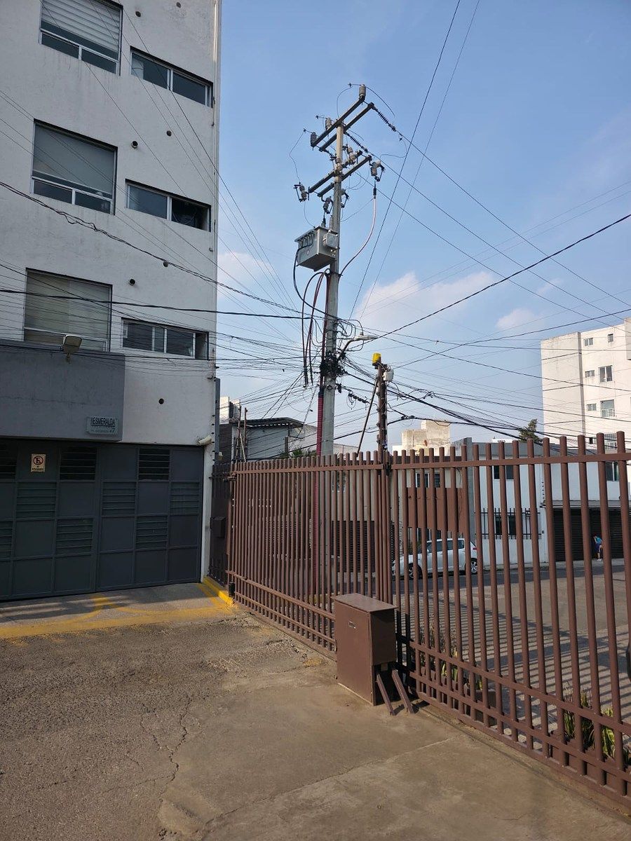 Departamento en venta en Lomas de Atizapan (Comisión ya compartida) - foto 2