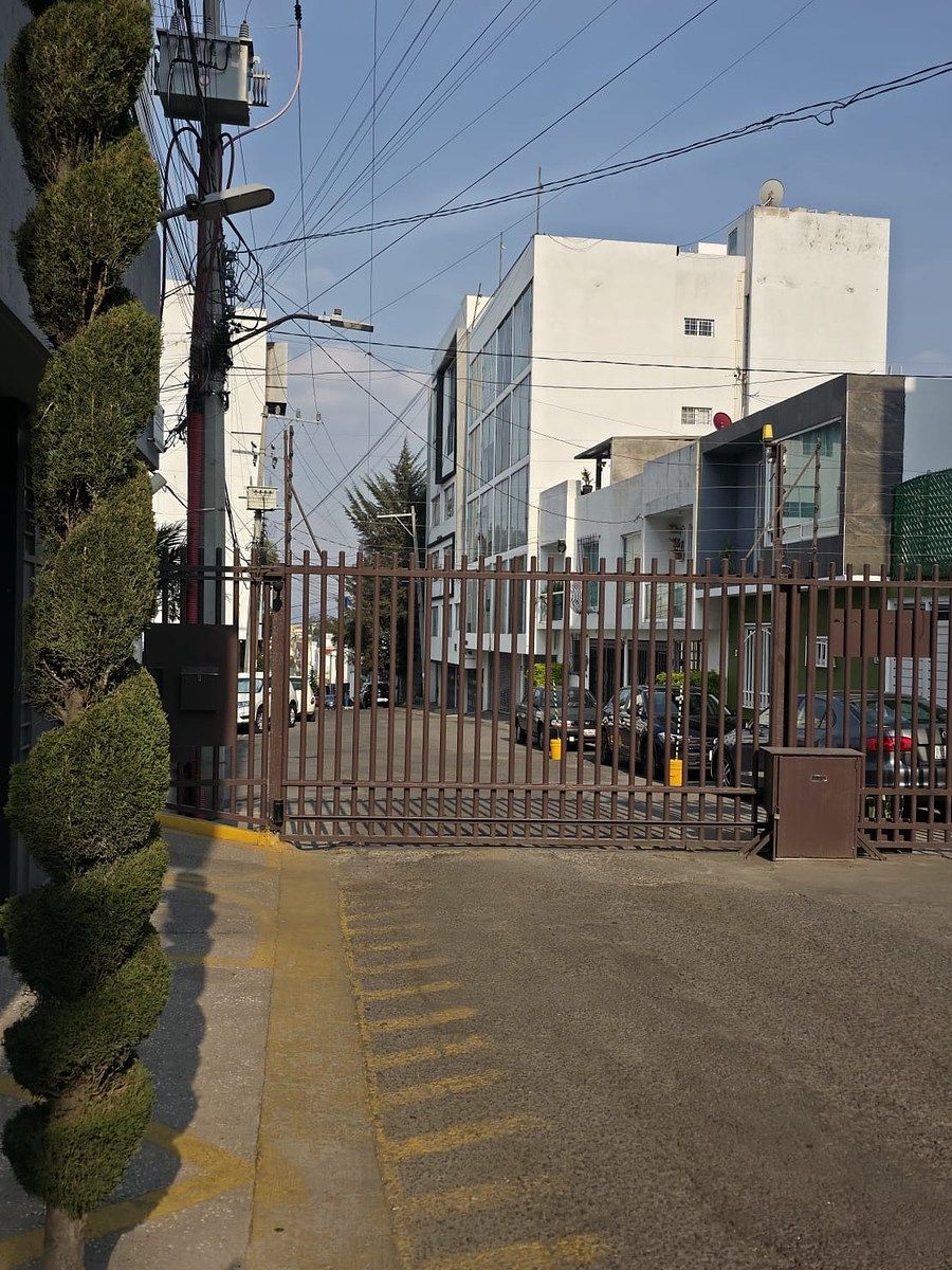 Departamento en venta en Lomas de Atizapan (Comisión ya compartida) - foto 4
