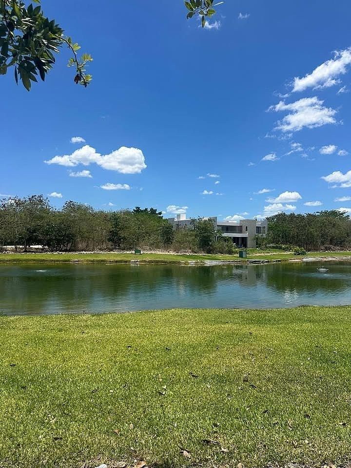Terreno com vista para o lago à venda em Cabo Norte, foto 1 de 11