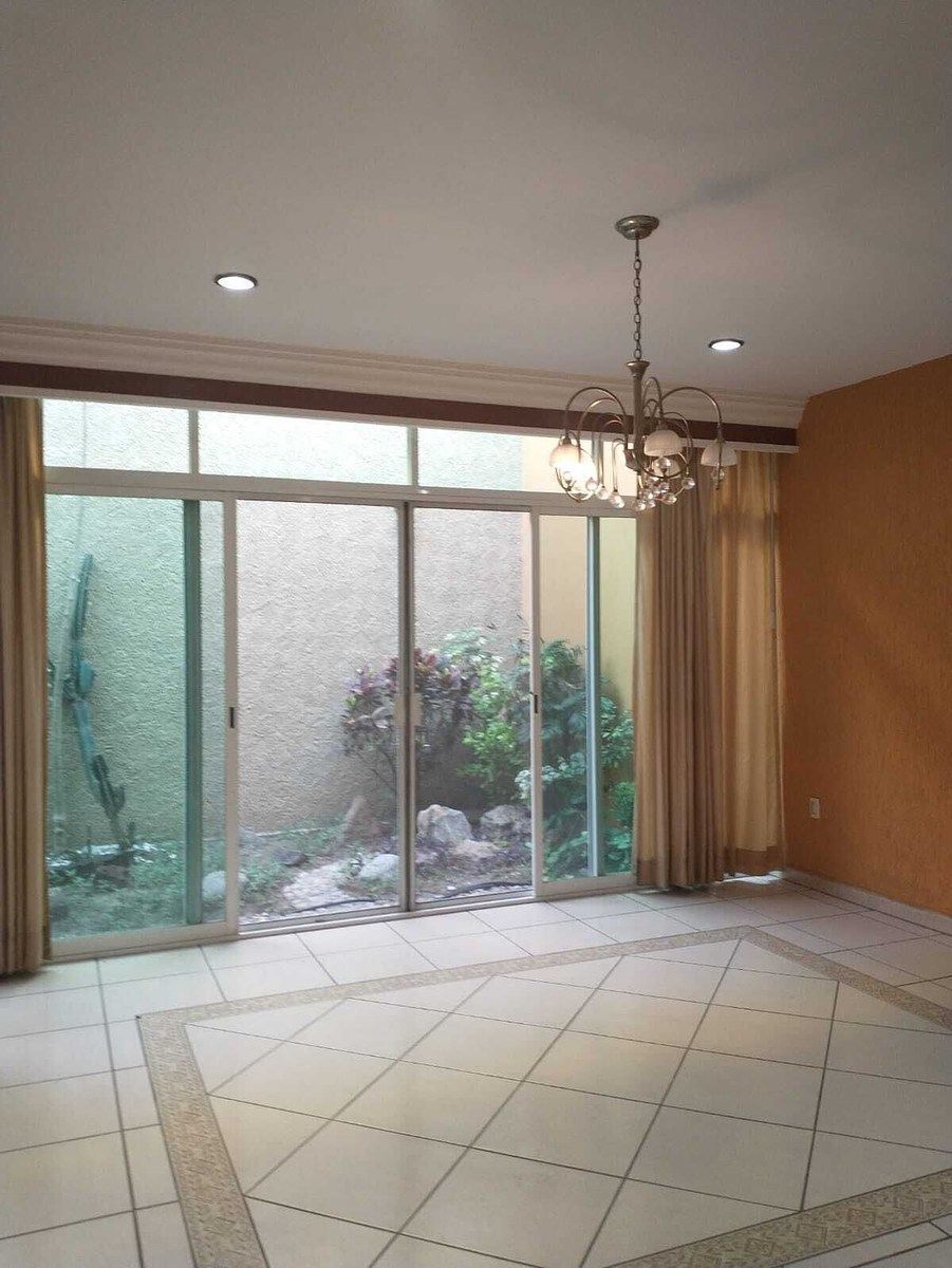 Casa en Quinta Velarde, Guadalajara, foto 7 de 12