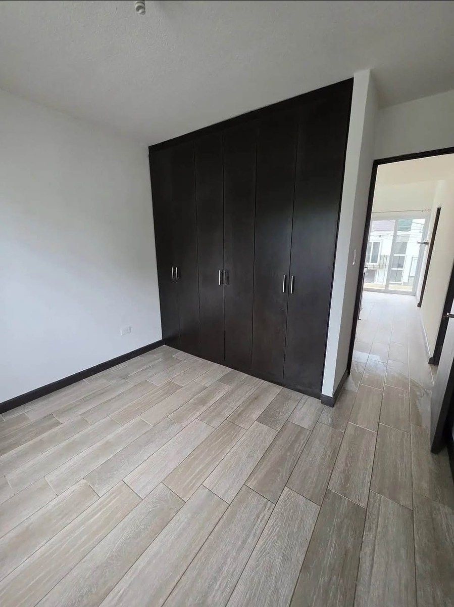 Casa en Renta - Condominio Almería San José Pinula - Image 4