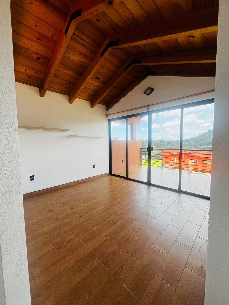 Casa en Mesa de Jaimes, Valle de Bravo, foto 4 de 12