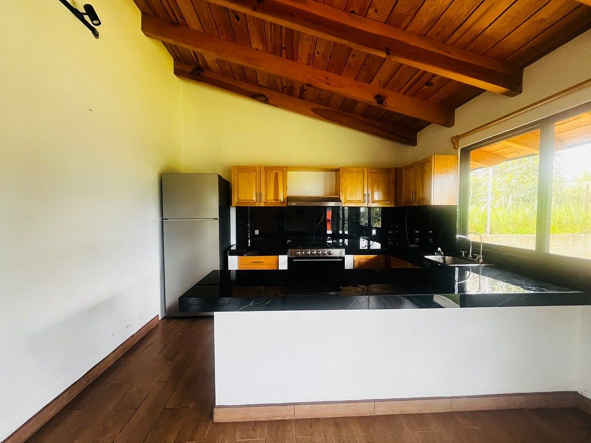 Casa en Mesa de Jaimes, Valle de Bravo, foto 2 de 12