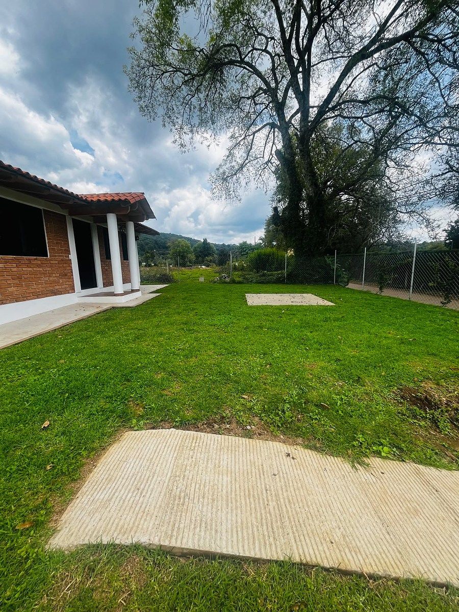 Casa en San Mateo Acatitlán, Valle de Bravo, foto 2 de 7