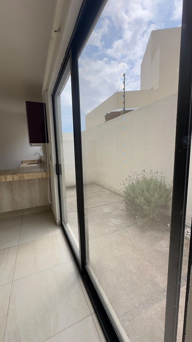Casa en condominio en Residencial el Refugio, Querétaro, foto 4 de 14