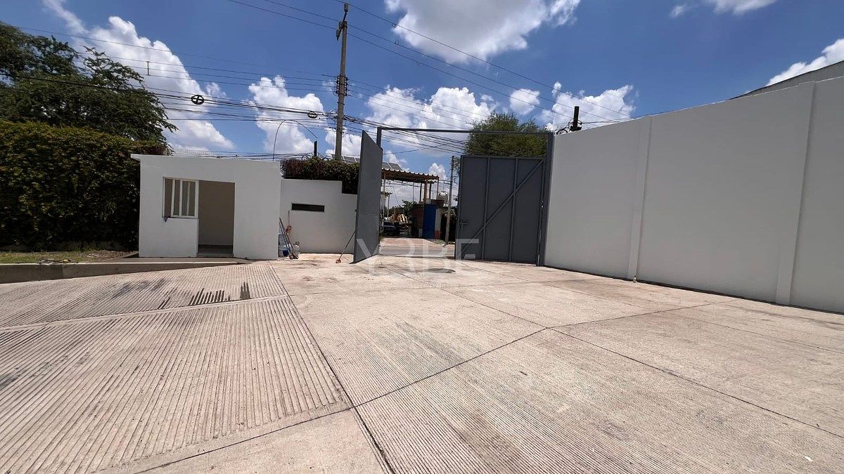 Bodega comercial en San José del Quince, El Salto, foto 3 de 16