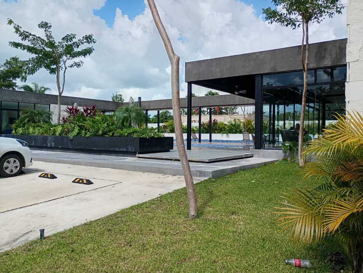 Terreno à venda em área residencial privada de Conkal, foto 1 de 9
