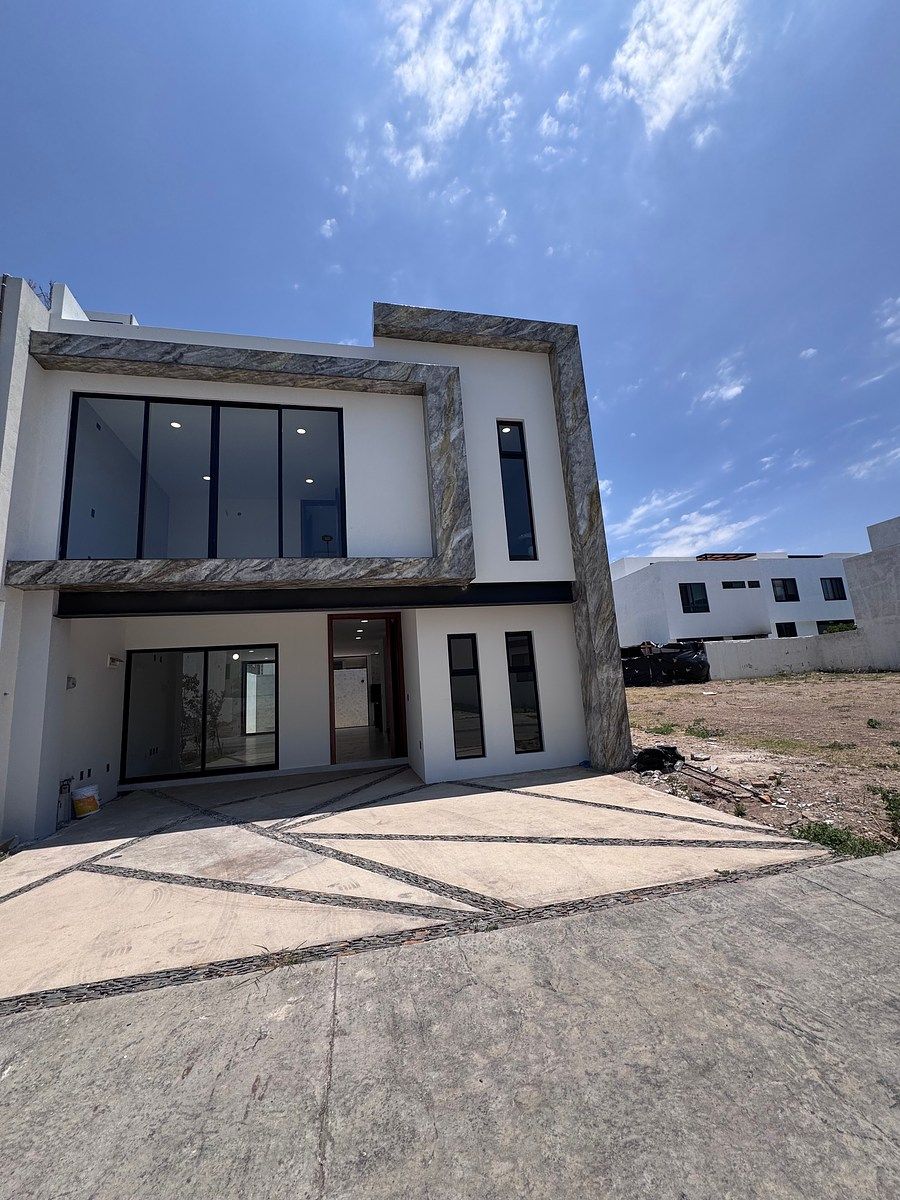 EXCELENTE CASA A ESTRENAR EN SOLARES COTO ALTANZA, foto 1 de 20