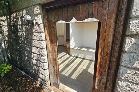 CASA EM CONDOMÍNIO À VENDA EM CONTADERO