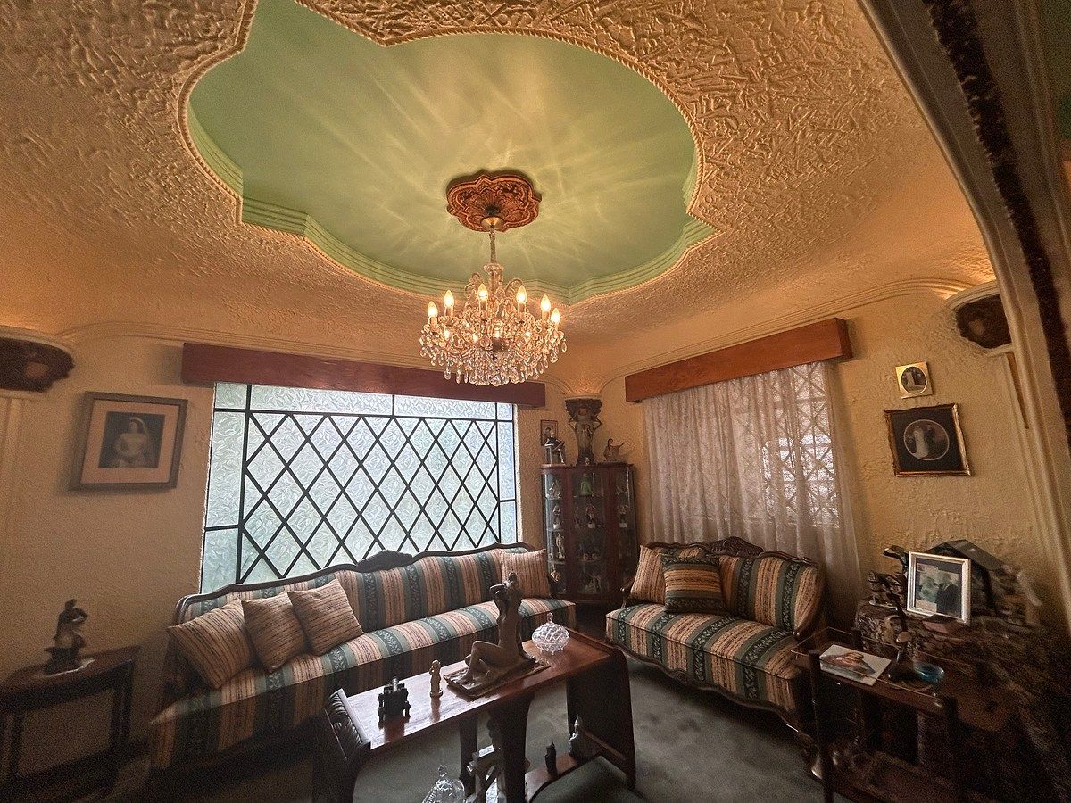 Casa con uso de suelo comercial y con locales - foto 5