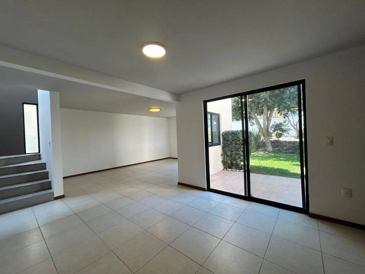 CASA EN VENTA EN LA RESERVA, CUMBRES DEL LAGO, JURIQUILLA - foto 4