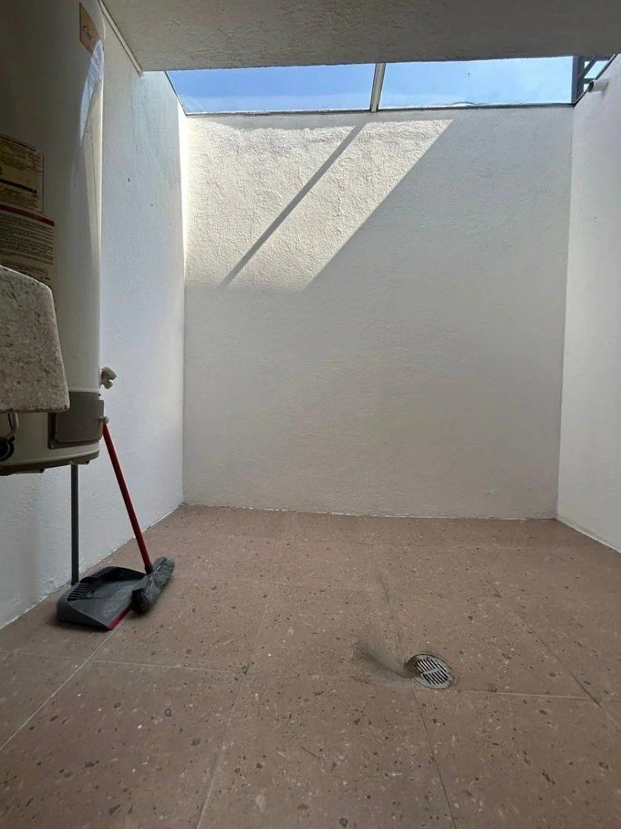CASA EN VENTA EN LA RESERVA, CUMBRES DEL LAGO, JURIQUILLA - foto 3