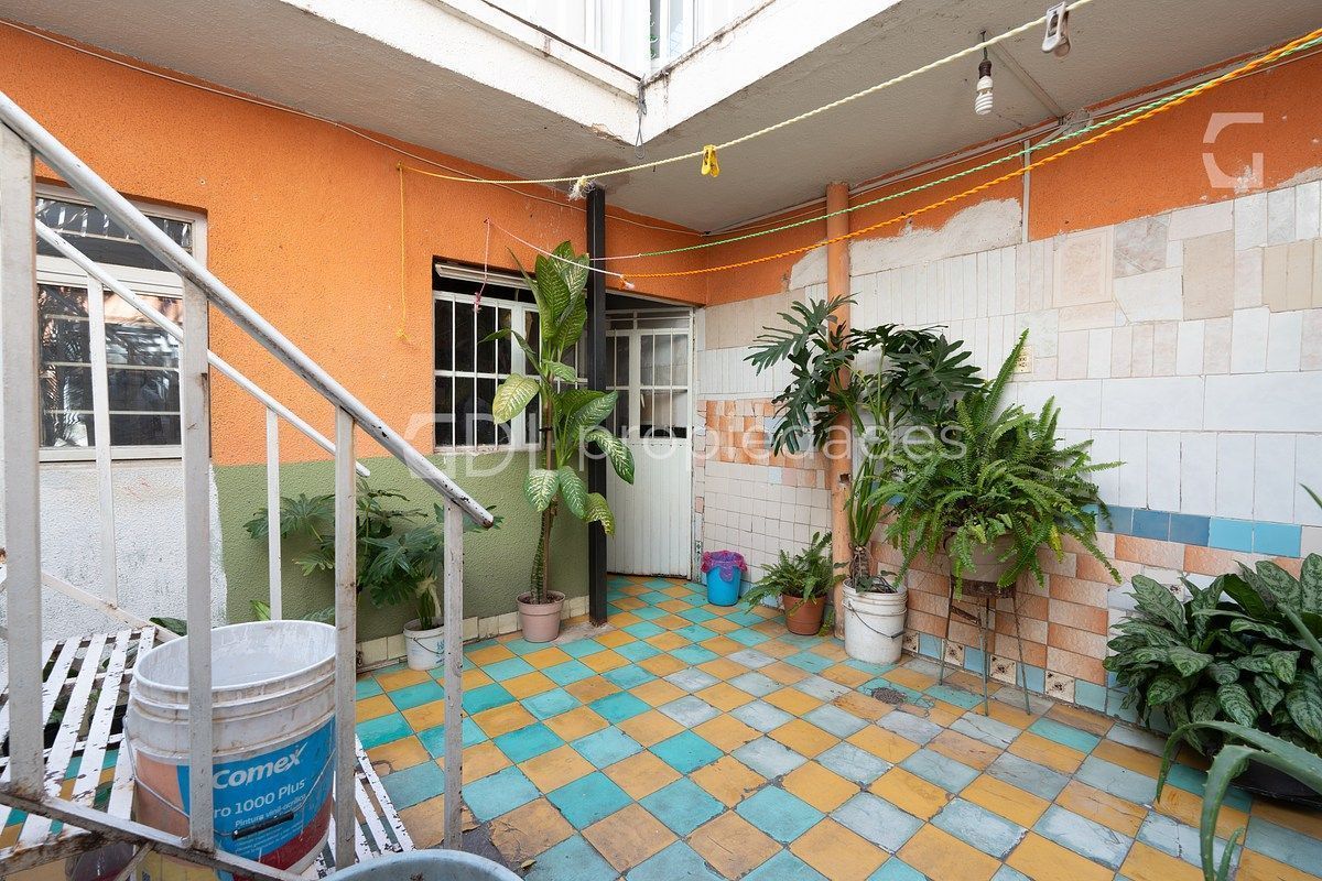 LAGOS DE ORIENTE CASA AMPLIA EN VENTA - foto 4