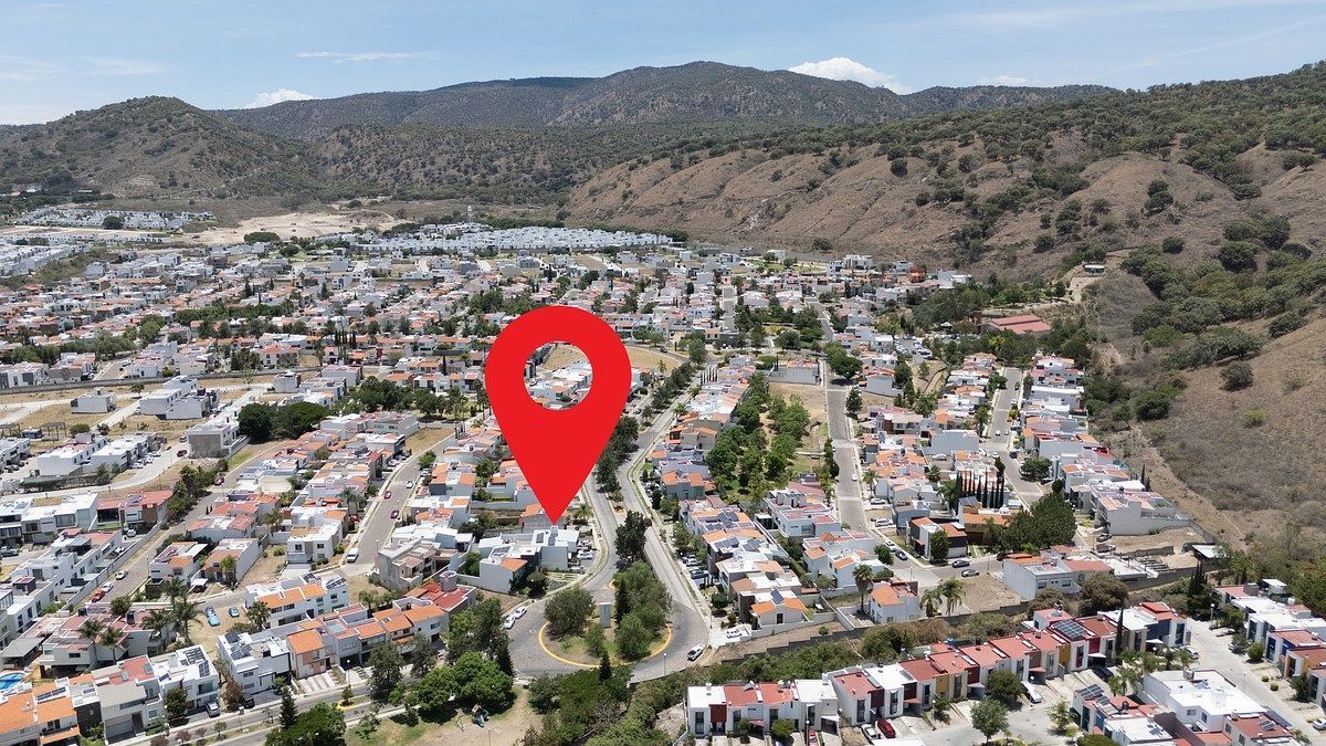 BOSQUES DE SANTA ANITA TERRENO SOBRE AVENIDA EN VENTA - foto 3