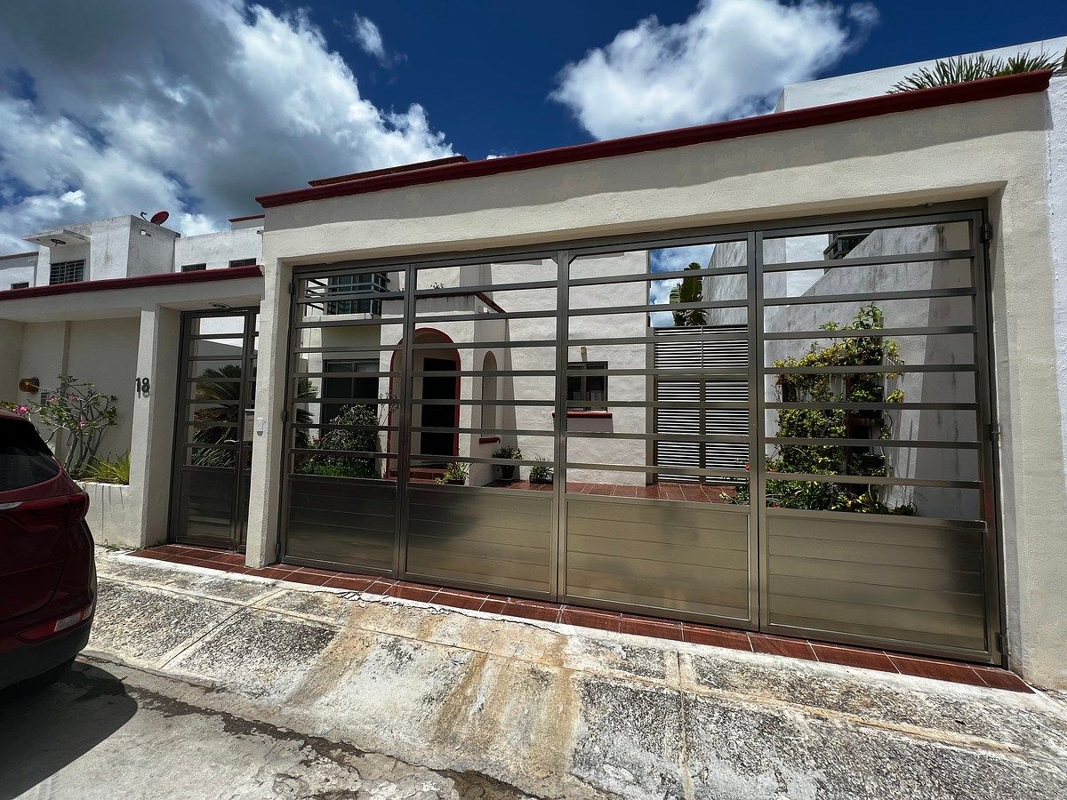 À VENDA - CASA DE DOIS ANDARES NA PRIVADA ALMENDROS, foto 1 de 39
