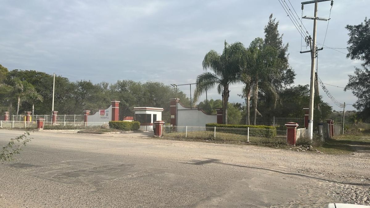 Terreno Hacienda del Lago Country club Santa Rosa Jalisco $2,454,000 - foto 2