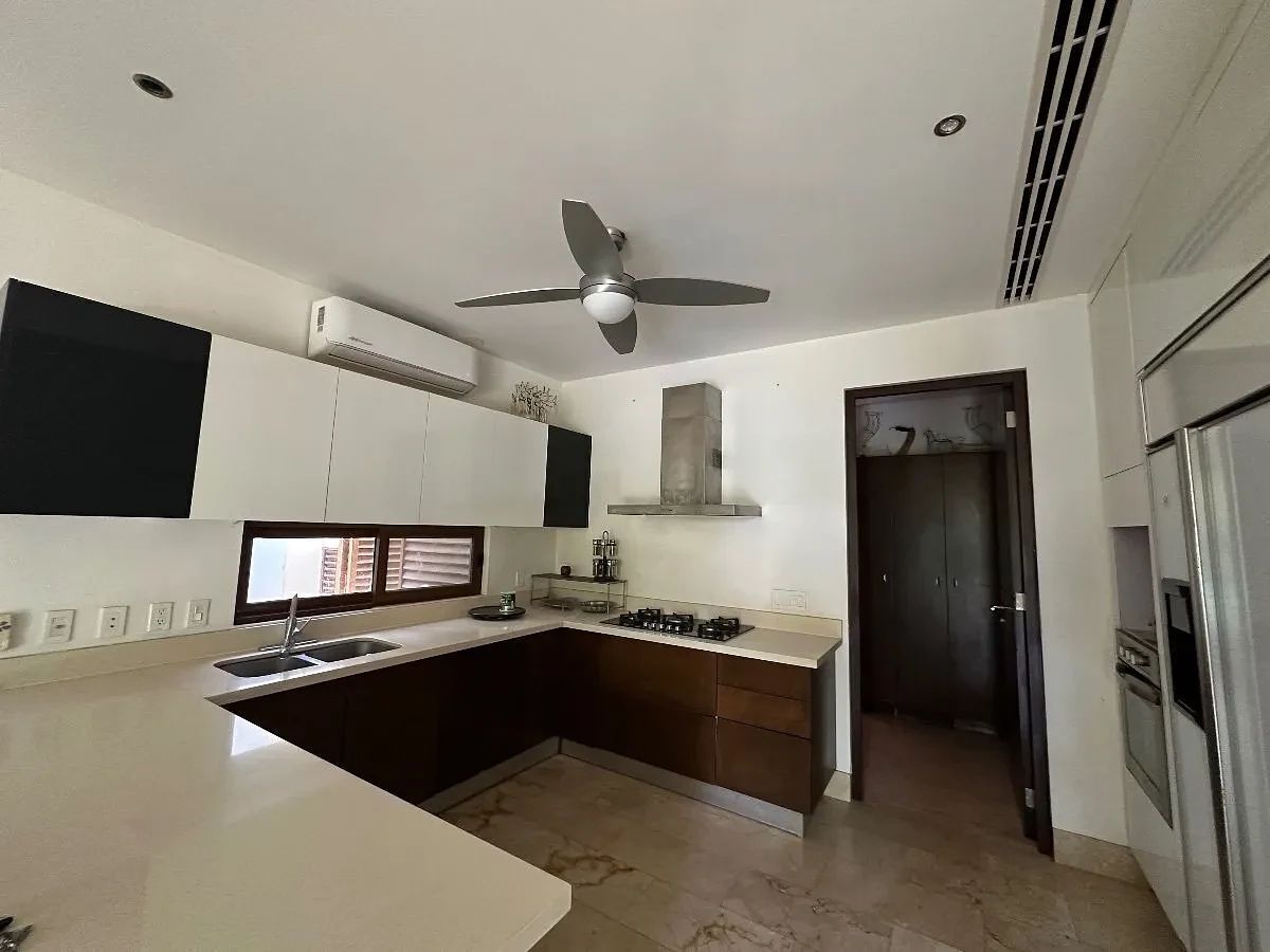 Casa en Yucatán Country Club, Mérida, foto 5 de 36