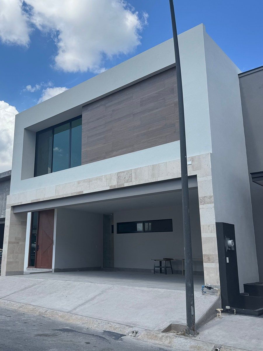 CASA À VENDA EM LOS NOGALES, foto 1 de 23