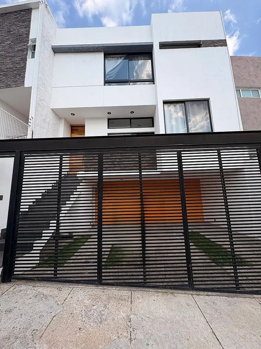 House in Paisajes del Tesoro, within the ring road - foto 1