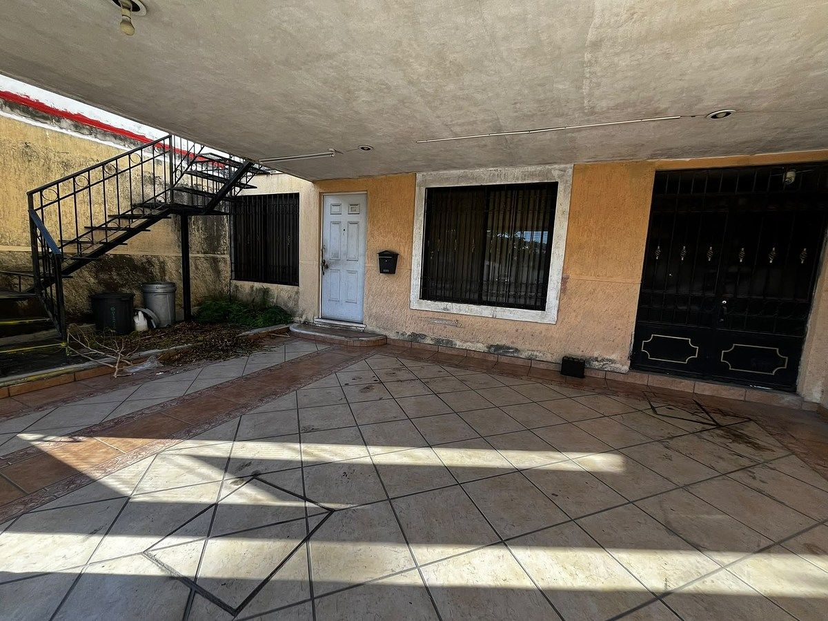 House for Sale in Merida on Francisco de Montejo Avenue - foto 2