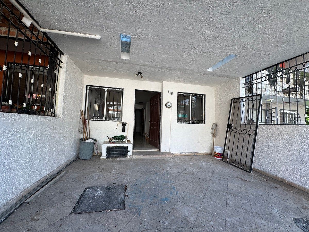 Casa en Venta en Lomas del Valle Tateposco San Pedro Tlaquepaque, Jalisco - foto 2