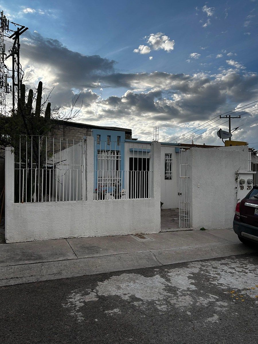 Casa en venta en Condominio Sabino, Paseos del Pedregal, Querétaro - foto 1