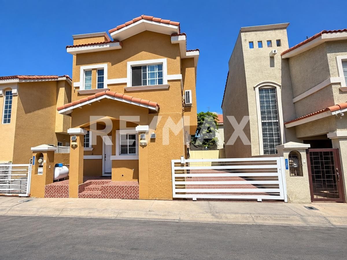 CASA EN VENTA EN OTAY VISTA LAGO, TIJUANA, foto 1 de 25