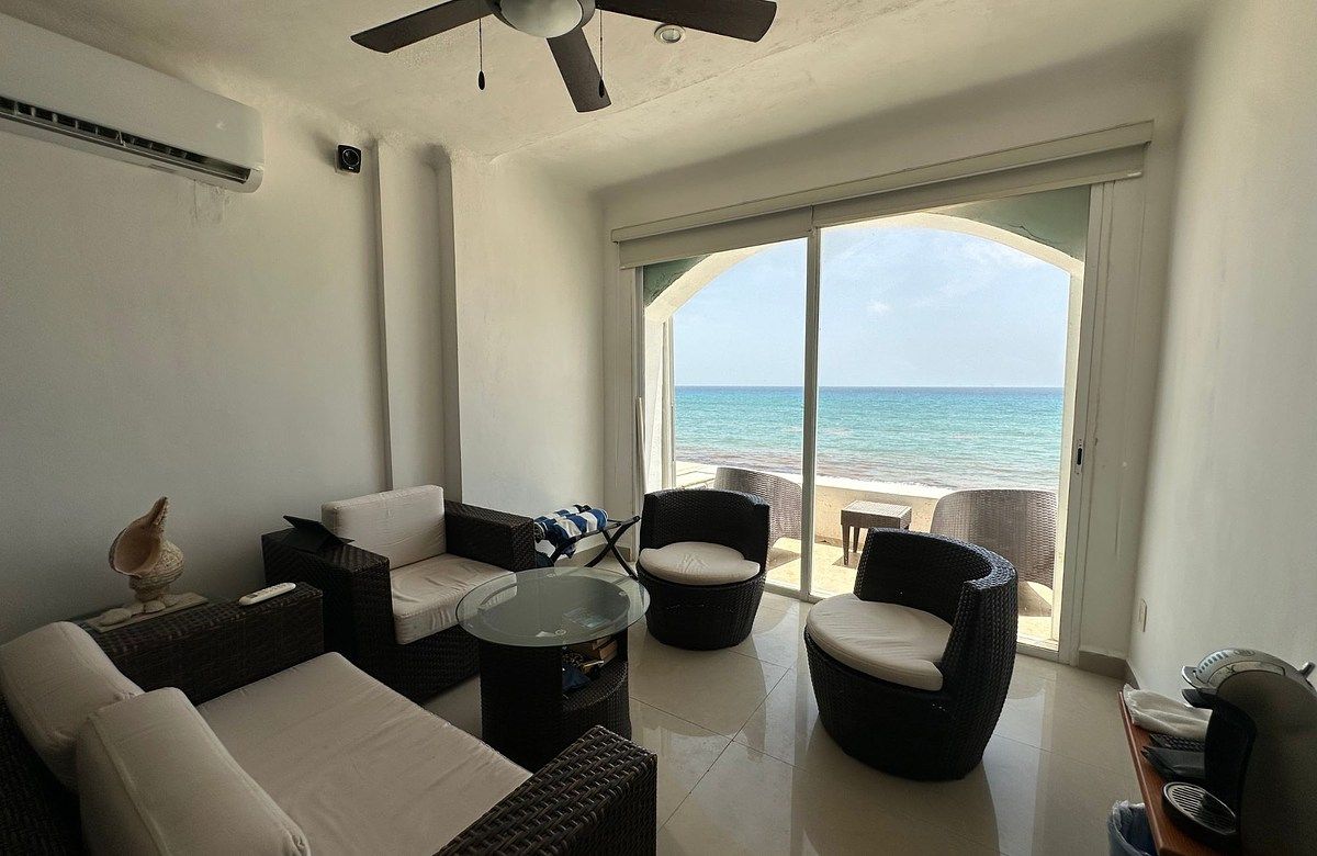 Furnished apartment facing the sea, on the beach, in Cancún Plaza, for sale - foto 2
