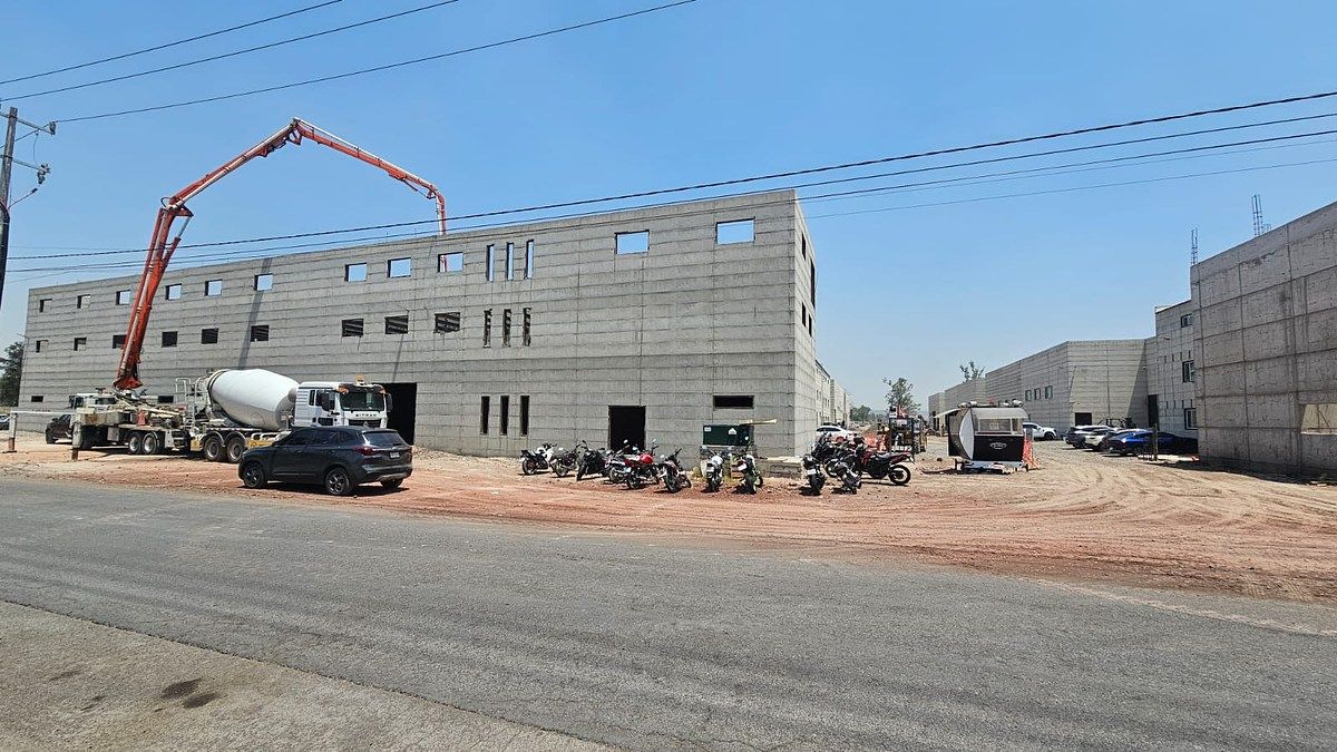 Industrial Warehouse in Santa Cruz Del Valle, Tlajomulco de Zúñiga, photo 4 of 13