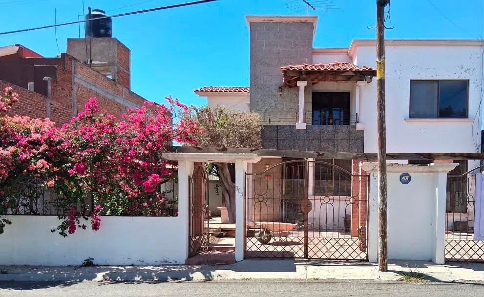 🏡 Beautiful house for sale in Villas del Parque, Real del Monte, Queretaro - foto 1