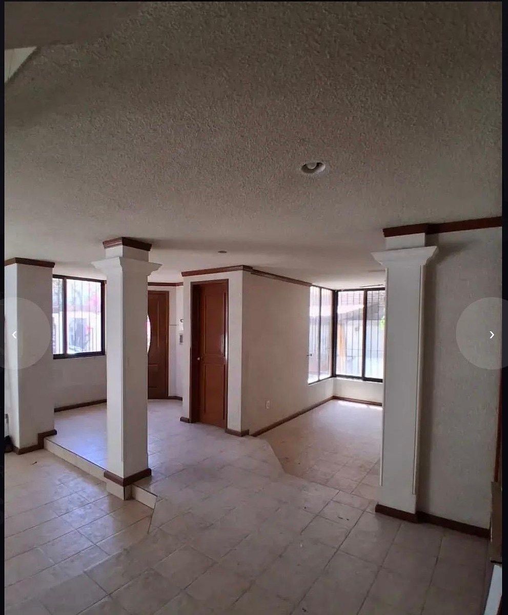 Casa em Villas del Parque, Querétaro, foto 3 de 9