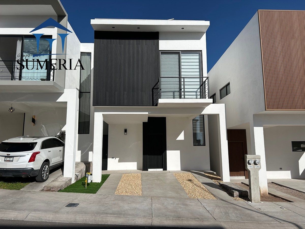 Casa nueva en renta con paneles, foto 1 de 16