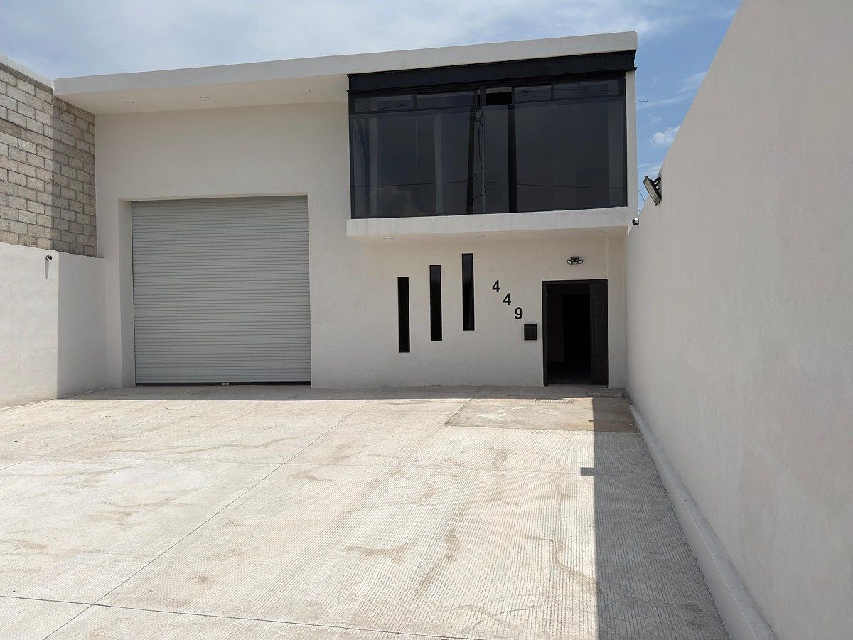 Commercial Storage Unit in Los Olvera, Corregidora, photo 2 of 13
