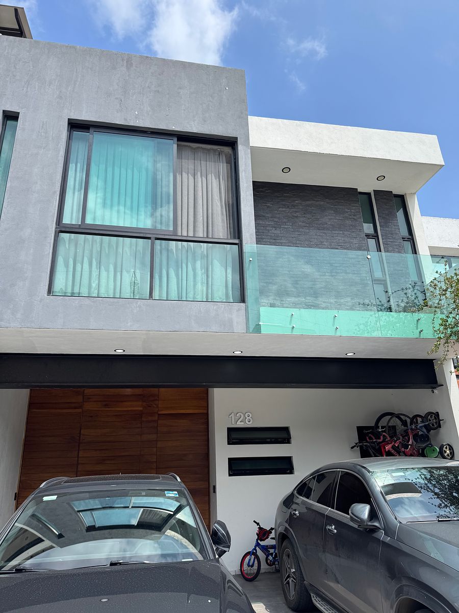 Casa em condomínio fechado em Valle Imperial, Zapopan, foto 2 de 41