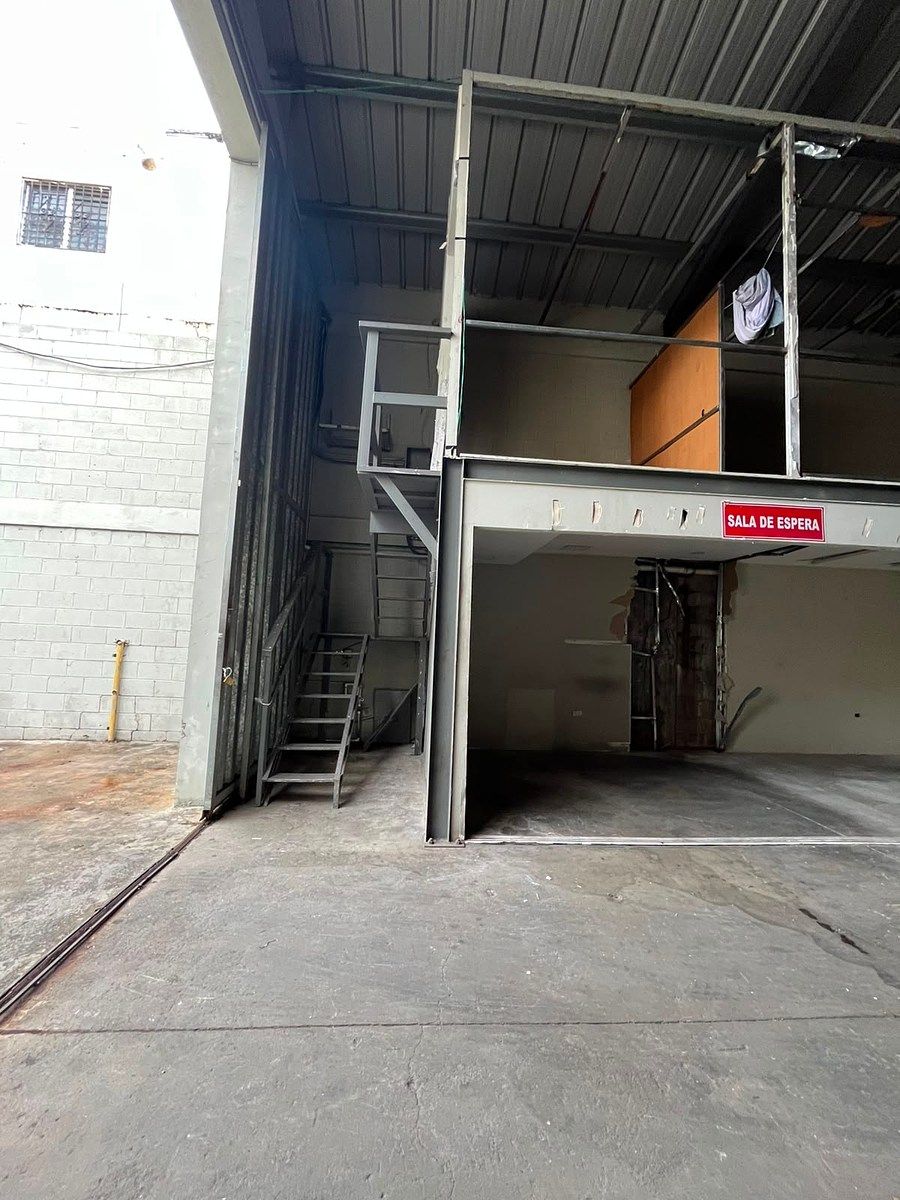 Nave en Villas Agricolas, Santo Domingo Centro (Distrito Nacional), foto 4 de 4