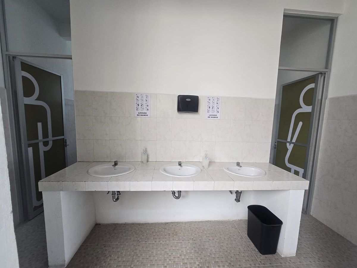 área de baños comunes, foto 7 de 11