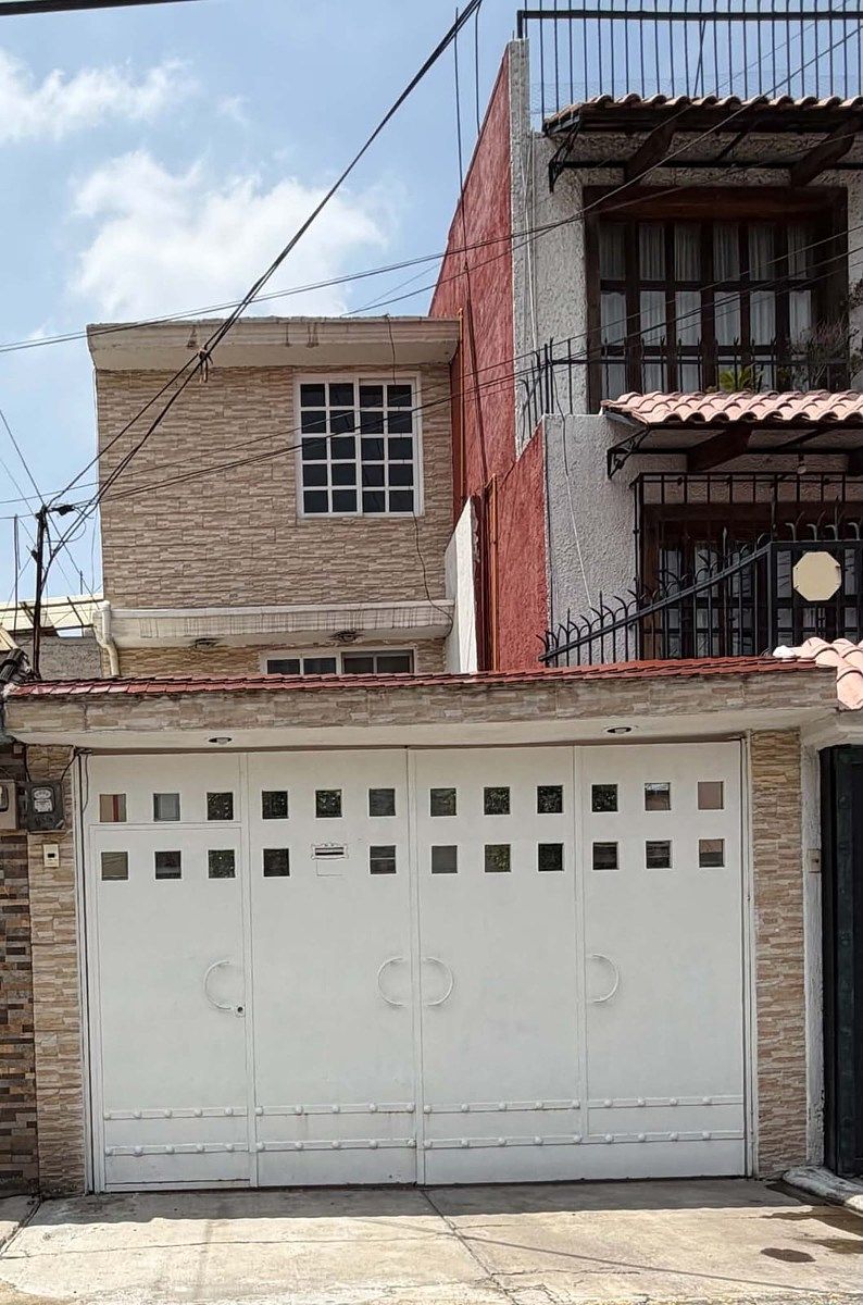 VENTA DE CASA EN BOSQUES DE ARAGÓN, NEZAHUALCÓYOTL, ESTADO DE MÉXICO, foto 1 de 18