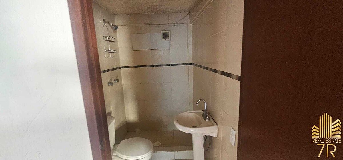 Edificio en Molino de Rosas, Álvaro Obregón, foto 7 de 18