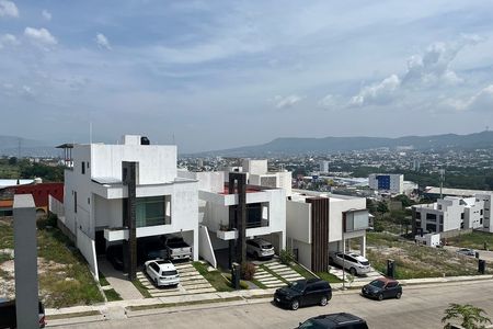 House for rent in the northwest of the city