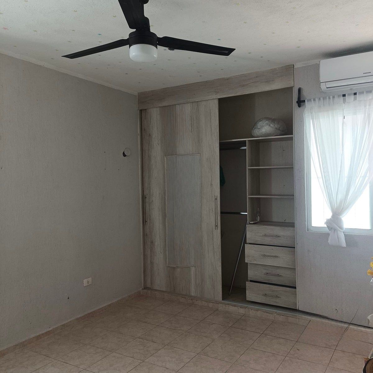 House for sale in Fracc Las Americas in front of the Aki supermarket - foto 5