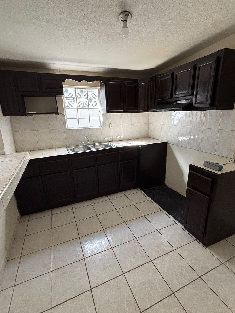 3-Bedroom House with Covered Garage in Mirasol Subdivision (For Sale) - foto 4