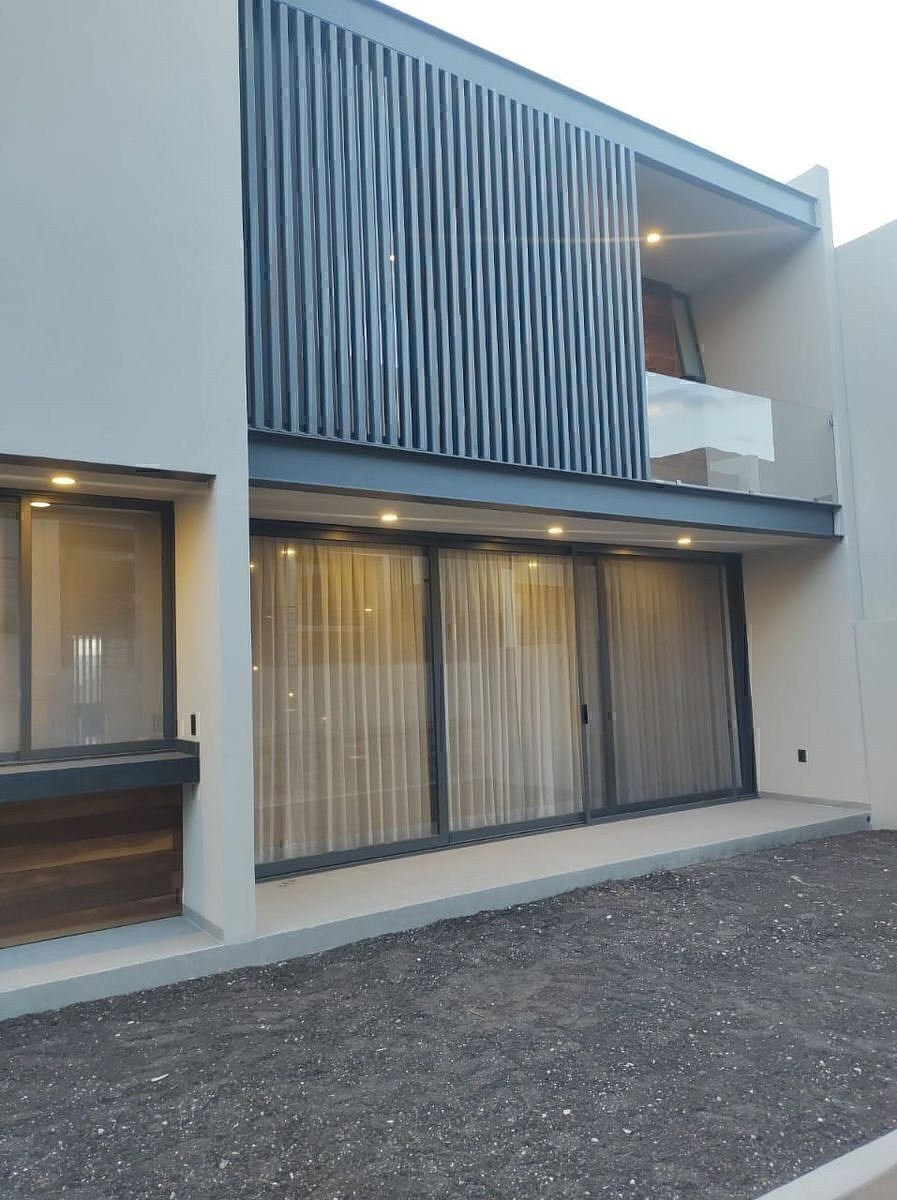 CASA EN VENTA EN CONDOMINIO, ALTOZANO QUERETARO - foto 2