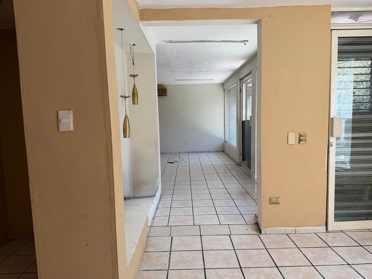 Local comercial en La Nogalera, San Nicolás de los Garza, foto 10 de 13