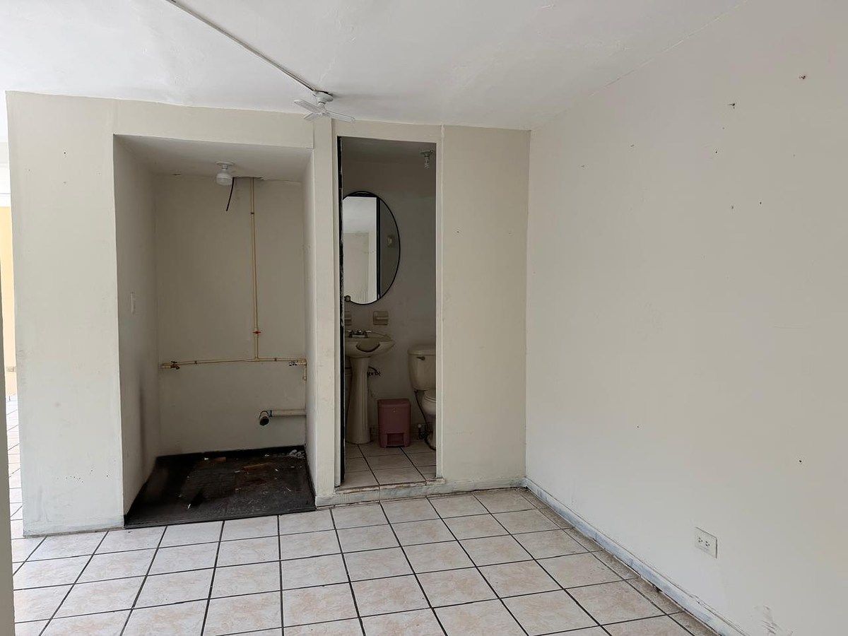 Local comercial en La Nogalera, San Nicolás de los Garza, foto 9 de 13