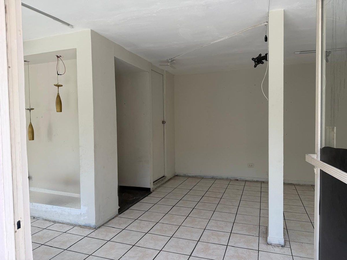 Local comercial en La Nogalera, San Nicolás de los Garza, foto 7 de 13