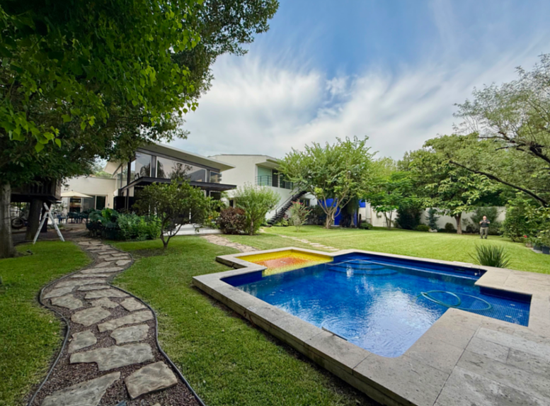 House for sale in the Callejones area in San Pedro Garza García - foto 1