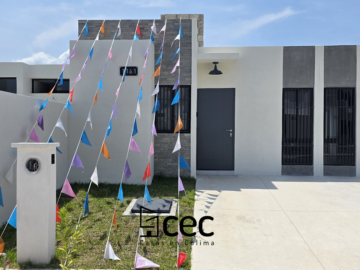 HOUSE FOR SALE WITH 1 FLOOR, 2 BEDROOMS, 1 BATHROOM, GARAGE FOR 1 CAR - foto 1